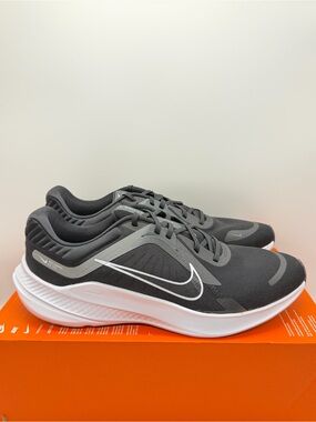 Nike Quest 5 Black White DD0204-001 Men’s Size 14